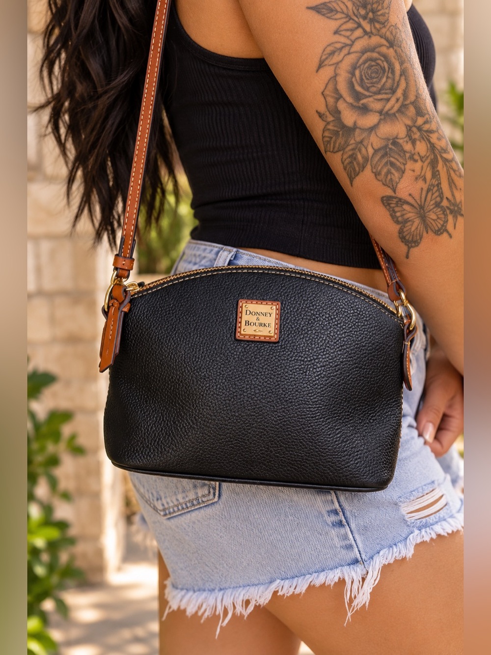 Authentic Dooney & Bourke Pebble Leather Crossbody Bag Black Tan Trim
